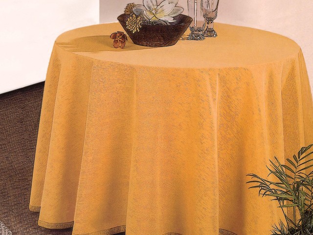 Cortinas rusticas y Camillas.